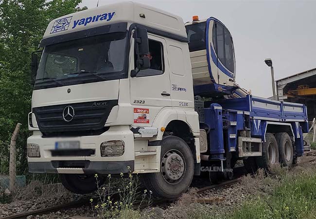 Demiryolu yürütme ataşmanı