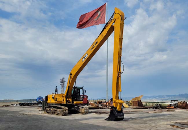 JCB JS290 Uzun Erişimli Bom-Arm