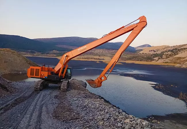 Hitachi ZX670 Uzun Erişimli Bom Arm