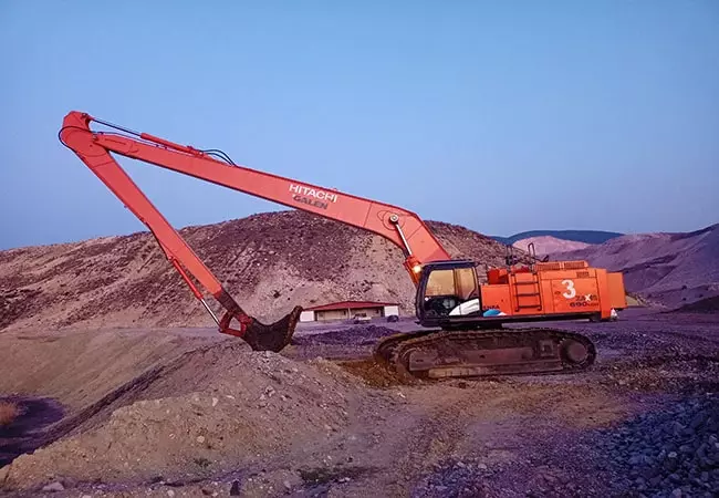 Hitachi ZX670 Uzun Erişimli Bom Arm 